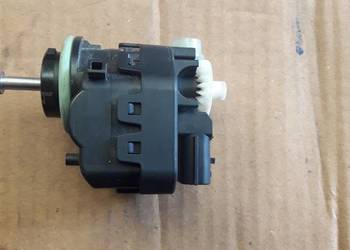 SILNICZEK REGULACJI LAMP RENAULT KADJAR 260562319R
