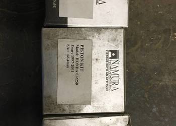 tłoki do CR125 , CR 250 i WR250