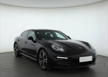 Porsche Panamera 4 V6
