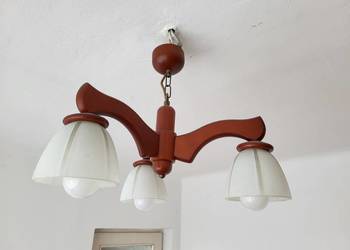 Żyrandol drewniany 3 klosze