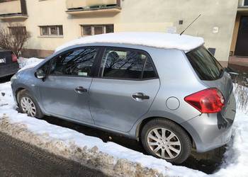 Toyota auris benzyna 1,3