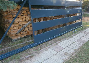 Brama przesuwna rozsuwana - skrzydłowa szerokość 4 MB