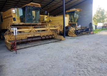 Kombajn zbożowy New Holland TF 42