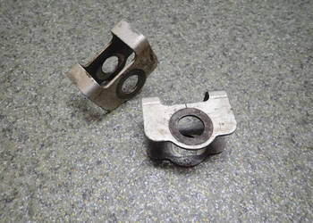 DWA NAPINACZE KOŁA OŚKI TYŁ KAWASAKI KX 250 125 90-97R
