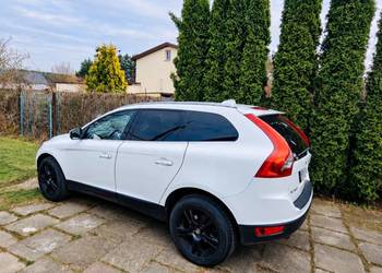 Volvo XC60 2.0D 163 KM • Manual • Panorama • Skóra • 2 komplety kół