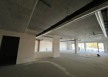 Lokal usługowy 230m2 z możliwością podziału