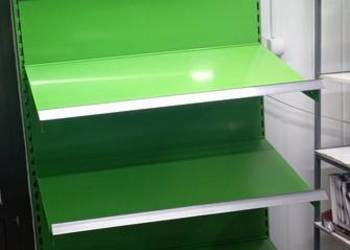 Regał sklepowy na warzywa