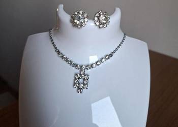 Sprzedam zestaw: naszyjnik i klipsy z kryształkami