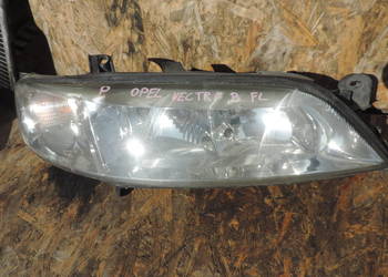 Reflektor Lampa prawa OPEL VECTRA B FL