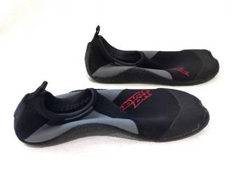 Buty DO WODY neoprenowe r. 36-37,5 czarne Unisex stan bdb