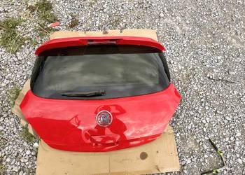 Klapa tylna bagażnika Opel Corsa D - Czerwona, Kompletna z lotką (Vauxhall)