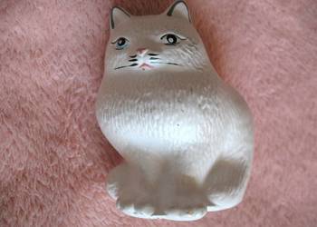 Kot - uroczy mały kotek - ceramika - Figurka - 9,5 x 8 x 6 cm