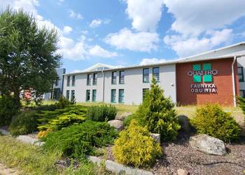 Działka z budynkiem produkcyjno - magazynowo - biurowym