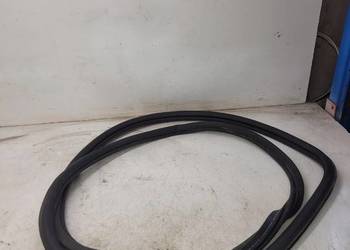 USZCZELKA DRZWI LEWY PRZÓD AUDI A1 3D 8X3831721A