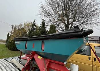 Sprzedam rozsiewacz sulky 2400kg hydraulicznie otwierany