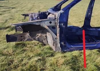 AUDI Q5 ĆWIARTKA PODŁUŻNICA LEWA PRZÓD LX5Q