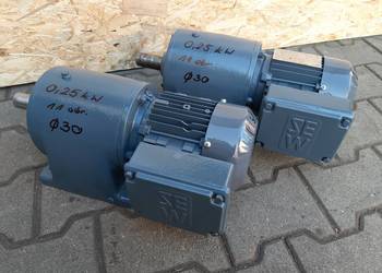 Motoreduktor 0,25 kW/11 obr. inne... Motoreduktor 0,25 kW/11 obr. inne...