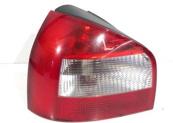 LAMPA LEWY TYŁ AUDI A3 8L Hatchback 96-06 ŚWIATŁO TYLNA, LEWA