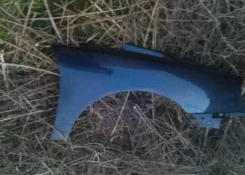 Błotnik przedni prawy RENAULT LAGUNA 1 LIFT granatowy