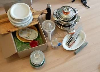 Oddam naczynia, talerze, garnki, wyciskacz elektryczny