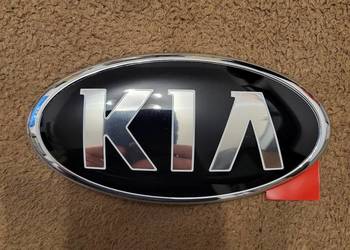 Emblemat KIA Oryginał OEM 86318-2T000 – Maska Przód – Optima Rio Forte