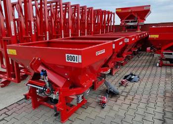 Dwutarczowy rozsiewacz nawozów STRUMYK od 400L do 1600L