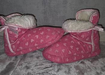 Kapcie papcie futerko cudne serduszka rozm 31
