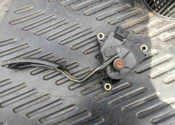 Potencjometr pedału gazu renault Megane 2 II 8200153268