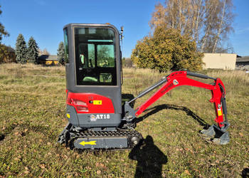 Minikoparka AT18 KUBOTA D902 (1800 kg) z kabiną + 4 łyżki NOWA