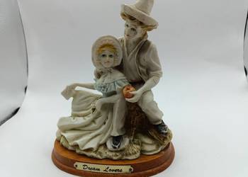 Figurka zakochana para drewniana podstawka VINTAGE