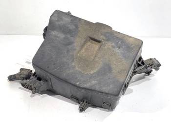 SKRZYNKA BEZPIECZNIKÓW TOYOTA AURIS I 82662-12270 Hatchback 06-12 1.4