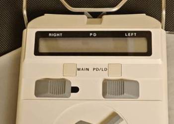 Pupilometr japoński PD 82 II, Digital PD METER