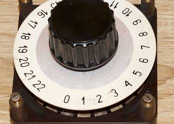 Przełącznik obrotowy 11 pozycyjny, 2 sekcyjny, 20 A bakelit RETRO PRL