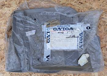Dywaniki gumowe Volvo S40 / V50 2004–2012 39807168 oryginał komplet