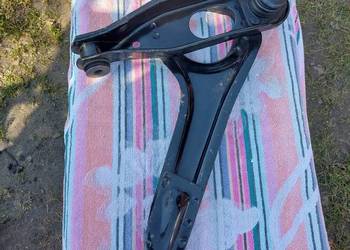 Wahacz lewy górny fiat 125p nowy.