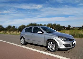 Opel Astra H po lekkiej kolizji