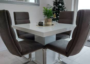 Sprzedam stół rozkładany 90x90