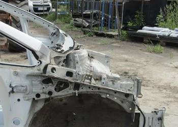 ĆWIARTKA PODŁUŻNICA PRAWA PRZEDNIA PRZÓD 070 TOYOTA PRIUS III LIFT