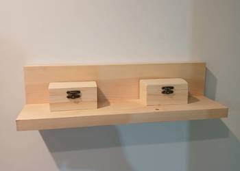 Drewniana półka + kuferki