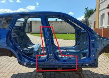 BMW iX1 X1 U11 Słupek próg prawy C31