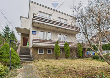 Dom wolnostojący z ogrodem i kominkiem – Wawer