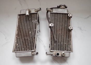 Dwie Chłodnice Prawa Lewa Uchwyt Wentylatora Honda CRF 250 X 06-10r