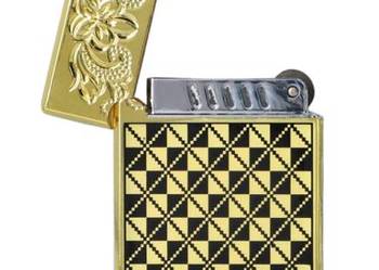 Zapalniczka Gazowa Prezentowa z Krzesiwem Szachownica z Regulacją Złota