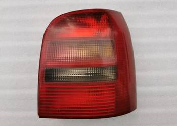 Lampa Prawy Tył Tylna Prawa Audi A4 B5 Avant 8D9945096