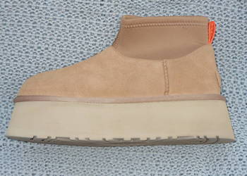 Buty damskie  UGG