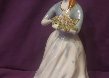 Porcelanowa figurka tancerka z kwiatami PRL