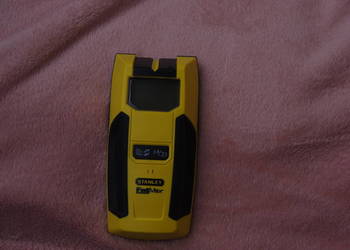 Wykrywacz profili STANLEY FATMAX S300.