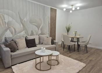 Słoneczne mieszkanie z balkonem i widokiem na góry