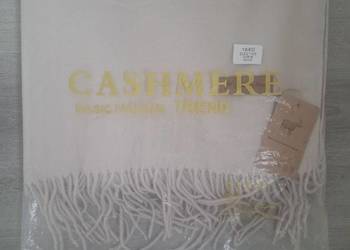 Piękny szal firmy Cashmere z kaszmiru i wełny kolor beżowy