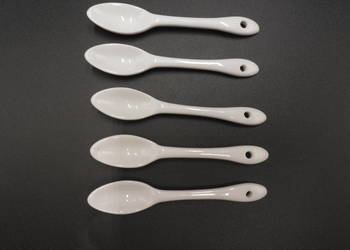 Porcelanowe łyżeczki białe 5szt.